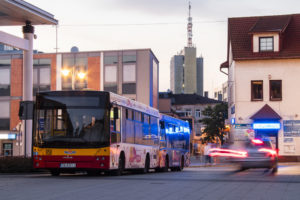 autobus przed urzędem miasta linia bezplatna